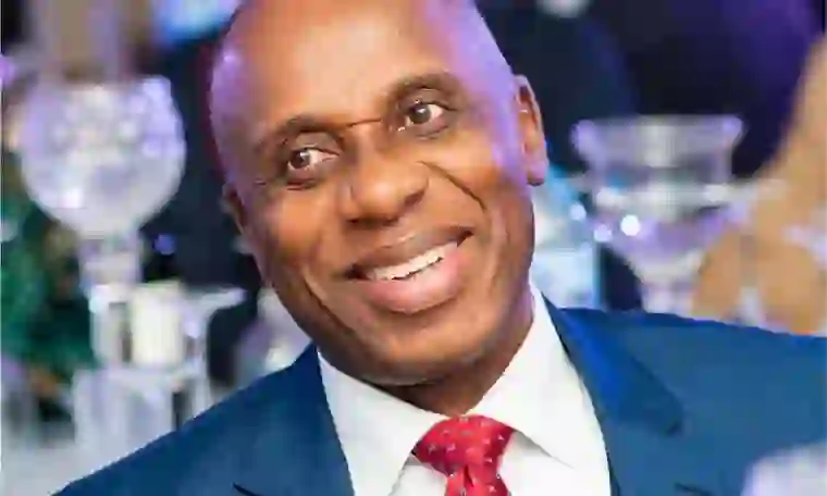 Nigerian Politicians Won’t Quit Corruption Until Citizens Fight Back, Says Amaechi Nigerian Politicians Won't Quit Corruption Until Citizens Fight Back, Says Amaechi