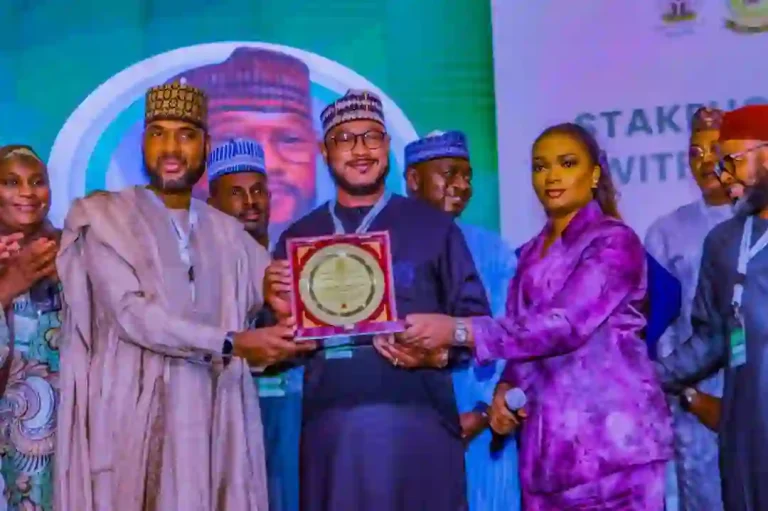 NASSCO Honours Zamfara Governor Dauda Lawal with Excellence Award for Inclusive Governance NASSCO Honours Zamfara Governor Dauda Lawal with Excellence Award for Inclusive Governance