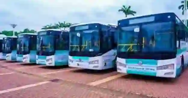 FG Commissions Abuja CNG Station Capable of Serving Over 1,000 Vehicles Daily FG Commissions Abuja CNG Station Capable of Serving Over 1,000 Vehicles Daily