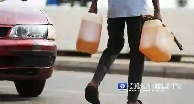 Petrol Price May Fall Below ₦800/Litre as FG, Marketers Push for Cost-Reflective Pricing Petrol Price May Fall Below ₦800/Litre as FG, Marketers Push for Cost-Reflective Pricing