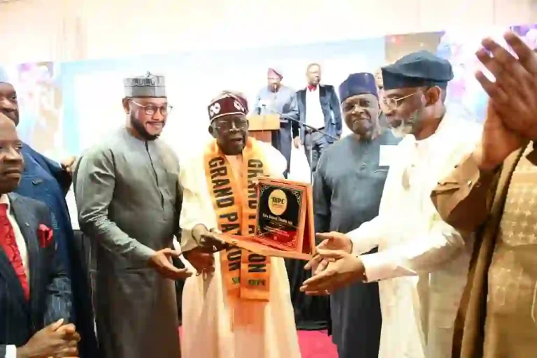 Governor Dauda Lawal Joins President Tinubu at Historic Press Corps Dinner Governor Dauda Lawal Joins President Tinubu at Historic Press Corps Dinner