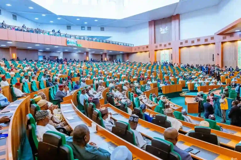 Reps demand full breakdown of CBN, NNPCL’s unremitted N5.3trn operating surplus Reps demand full breakdown of CBN, NNPCL's unremitted N5.3trn operating surplus