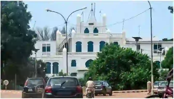Gunfire Erupts Near Niger’s Presidential Palace as Guards Repel Armed Insurgents Gunfire Erupts Near Niger's Presidential Palace as Guards Repel Armed Insurgents