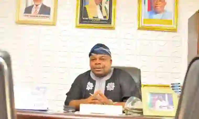 Ondo Assembly Suspends Speaker Oladiji’s Impeachment Ondo Assembly Suspends Speaker Oladiji's Impeachment