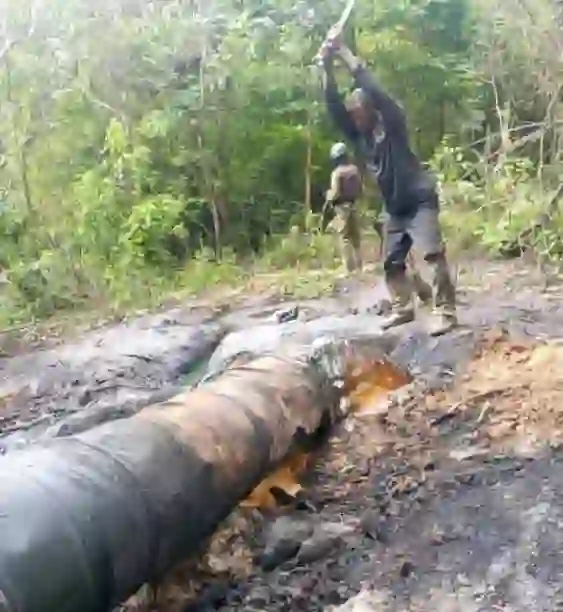 Nigerian Navy Seizes Over 85,000 Litres of Stolen Crude, Shuts Illegal Refineries in Rivers Nigerian Navy Seizes Over 85,000 Litres of Stolen Crude, Shuts Illegal Refineries in Rivers