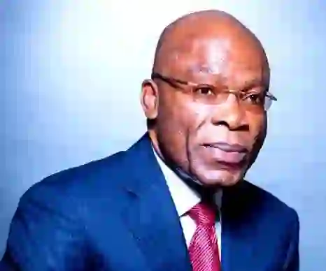 On Tech Billionaire, Leo Stan Ekeh’s Generosity On Tech Billionaire, Leo Stan Ekeh’s Generosity