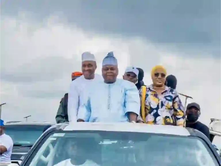 Ogun Guber: PDP Campaign Train Storms Ijebu-Ode, Odogbolu Ogun Guber: PDP Campaign Train Storms Ijebu-Ode, Odogbolu
