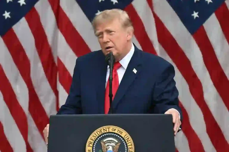Trump threatens to hit Iran “very hard” over flydubai cockpit attack Trump threatens to hit Iran "very hard" over flydubai cockpit attack